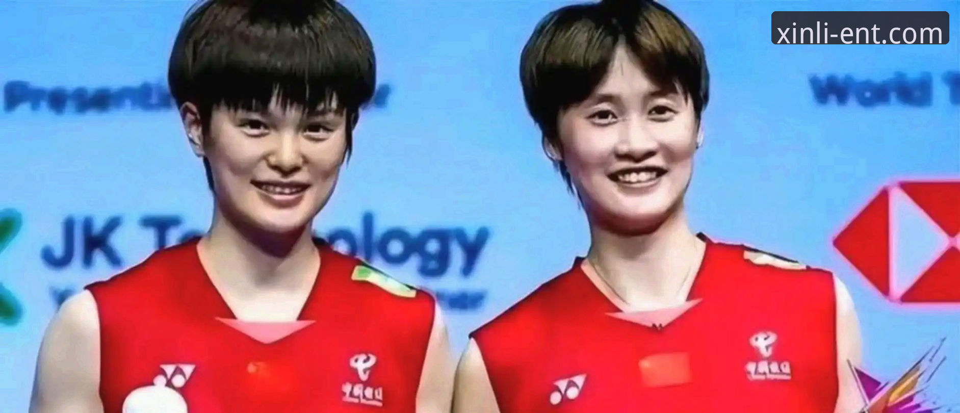 如何通过专业视角解读中国女羽尤伯杯半决赛的逆转表现？